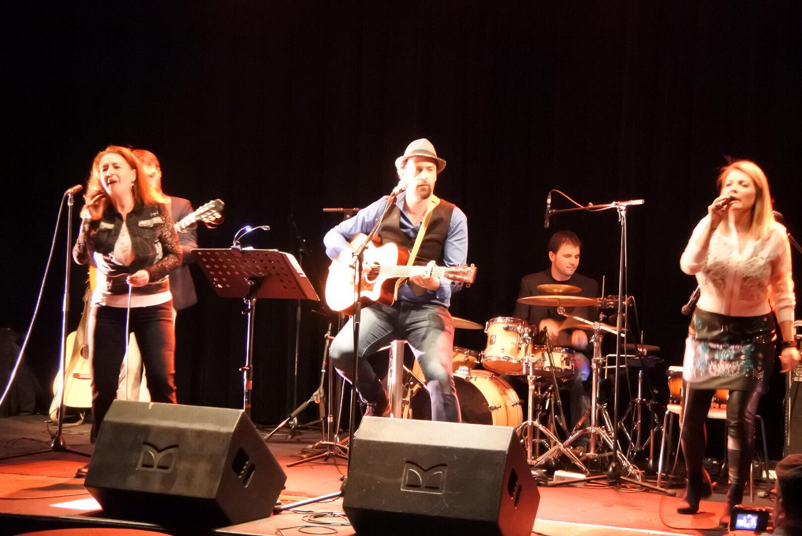 https://cdn.indiemusicreviews.net/images/a-movement-of-authentic-and-experimental-folk-fusion-alchimys-new-music-is-an-indisputable-marvel.jpg
