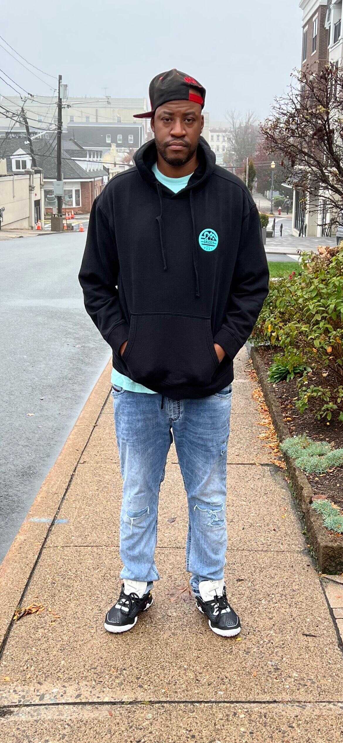 https://cdn.indiemusicreviews.net/images/a-nostalgic-and-self-reflective-musical-track-the-jersey-rappers-latest-single-is-a-stroll-down-his-own-memory-lane.jpg