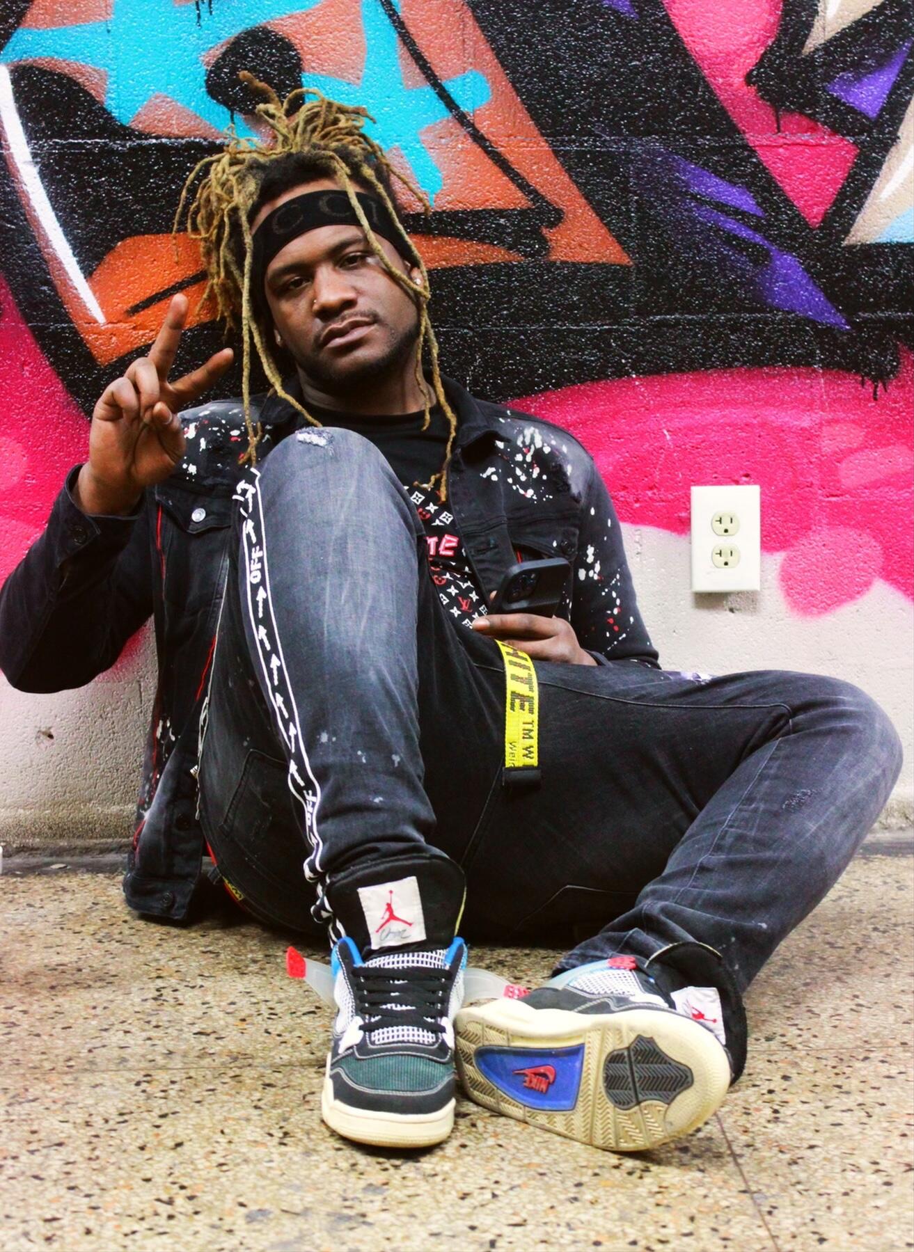 https://cdn.indiemusicreviews.net/images/a-witty-and-inspiring-rap-and-indie-lyricist-no-sleep-bayo-releases-evolving-and-alluring-tunes-that-connect-with-listeners-all-over-the-world.jpg