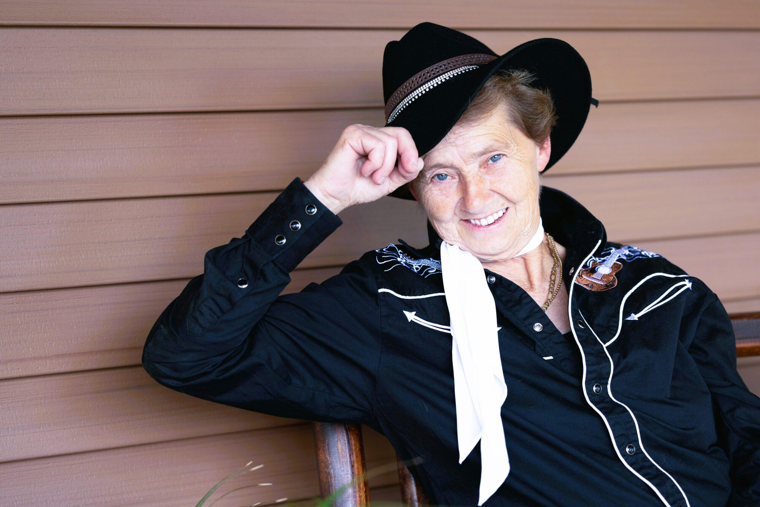 https://cdn.indiemusicreviews.net/images/an-enriching-and-soulful-odyssey-through-country-music-jesse-boltz-and-beta-country-amaze-with-authentic-craft.jpg