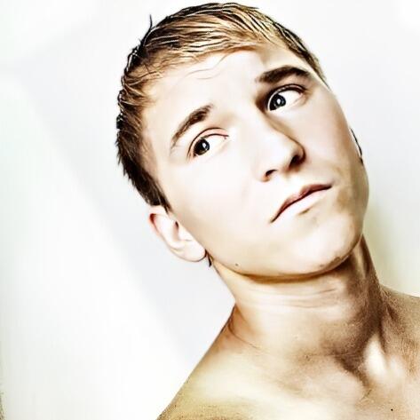 https://cdn.indiemusicreviews.net/images/an-exciting-mix-of-electrifying-and-alluring-music-nikolas-knapp-releases-a-hit-new-music-album-that-keeps-the-audience-hooked-2.jpg
