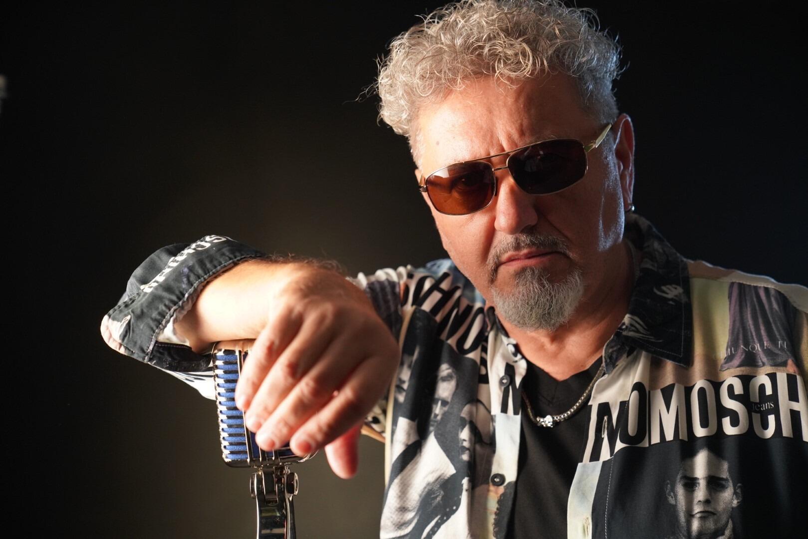 https://cdn.indiemusicreviews.net/images/an-irresistible-and-compelling-disco-inspired-dance-pop-sensation-introducing-nick-zigic-musics-flourishing-craft.jpg