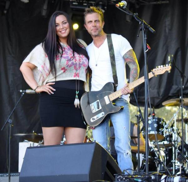 https://cdn.indiemusicreviews.net/images/austin-belle-just-drive-ep.jpg