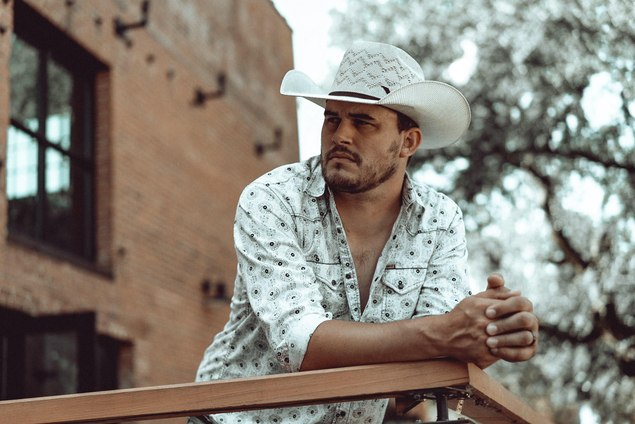 https://cdn.indiemusicreviews.net/images/austin-english-is-making-his-mark-via-impressive-new-single.jpg
