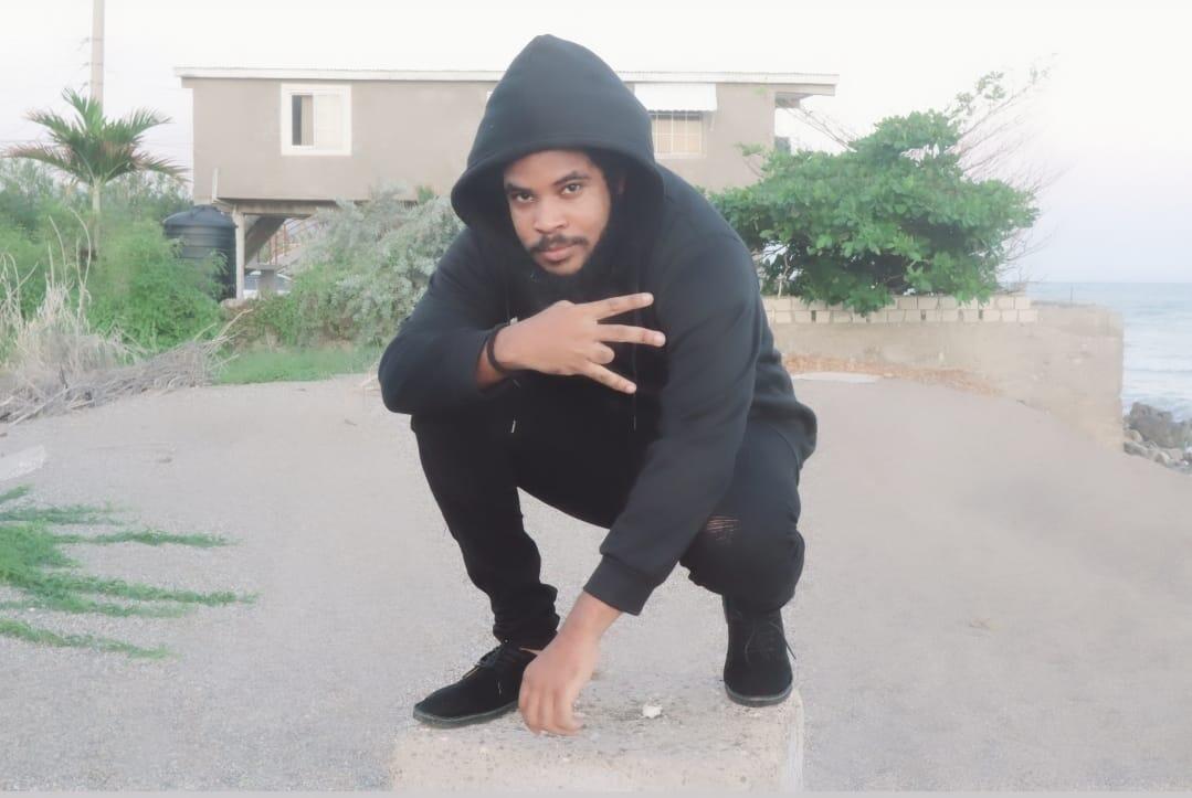 https://cdn.indiemusicreviews.net/images/blending-the-diverse-fusions-of-rock-reggae-and-roots-aspiring-reggae-artist-elijah-mawli-hopes-to-make-his-mark-with-latest-single-these-wings.jpg