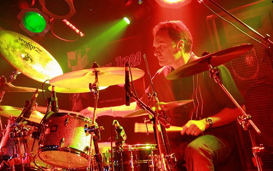 https://cdn.indiemusicreviews.net/images/bob-holz-teams-up-with-frank-stepanek-and-mike-shoefter.jpg