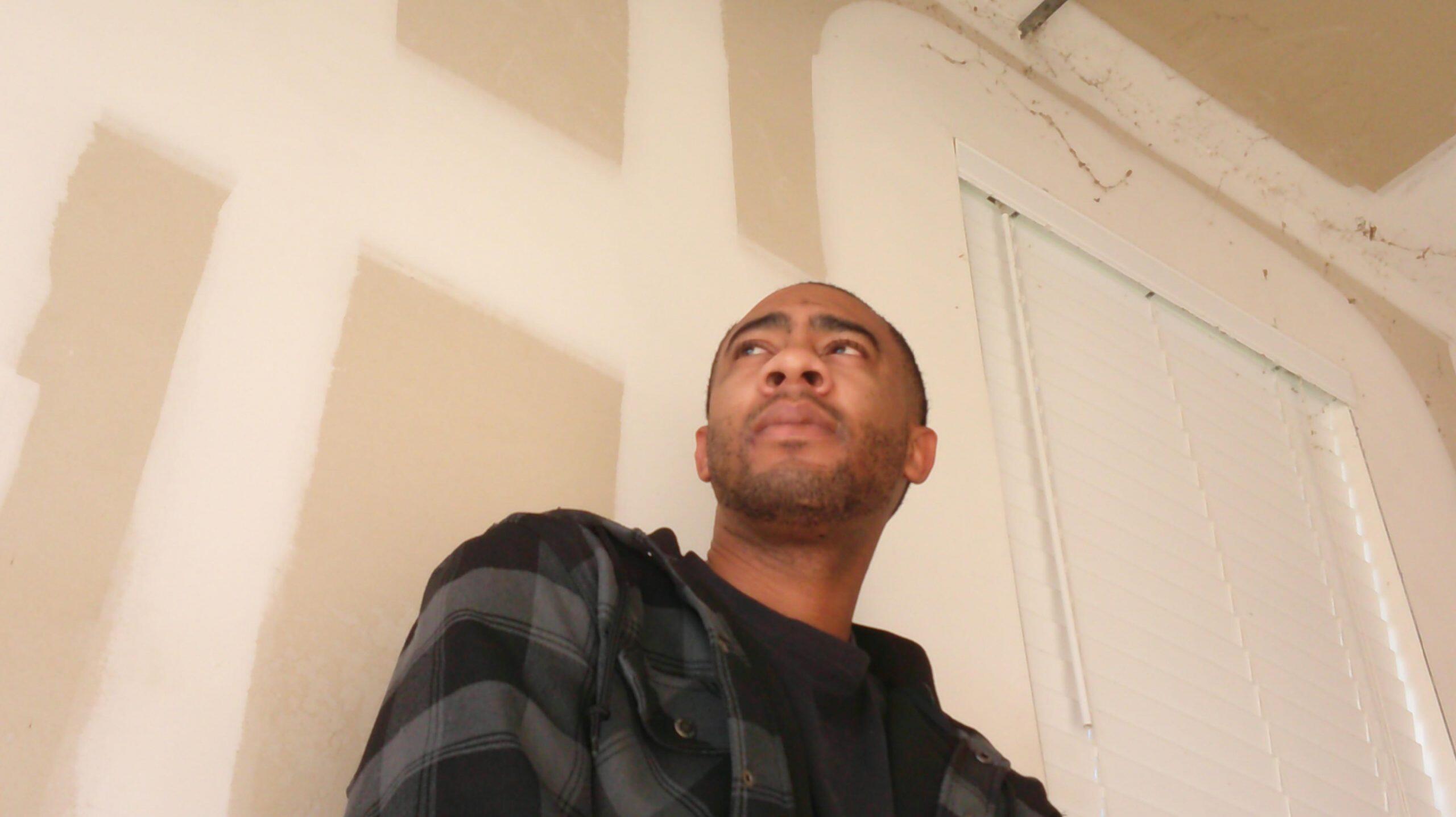 https://cdn.indiemusicreviews.net/images/celebrating-doing-what-you-love-with-intoxicating-hip-hop-beats-pimpin-change-unveils-new-album.jpg