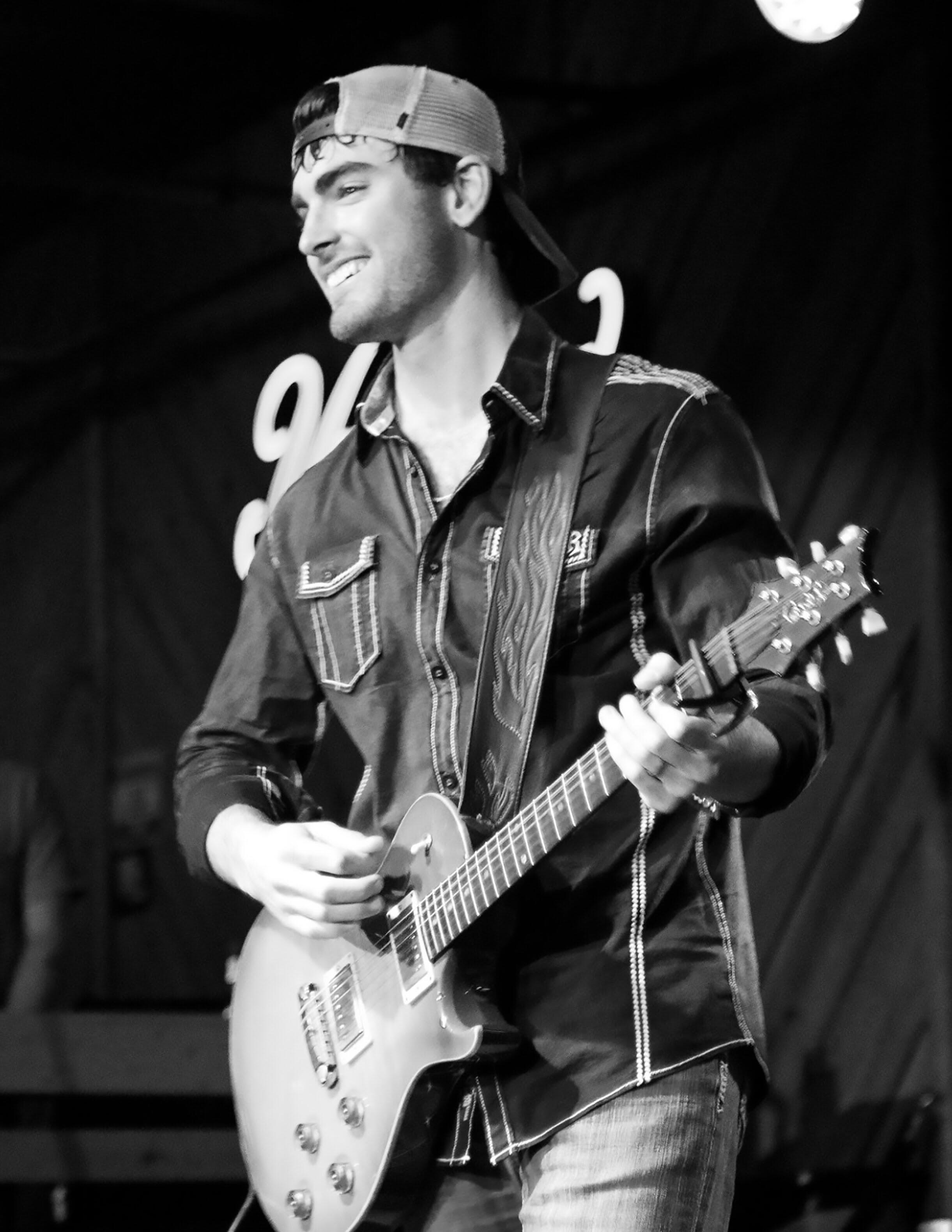 https://cdn.indiemusicreviews.net/images/cody-webb-more-than-a-little.jpg