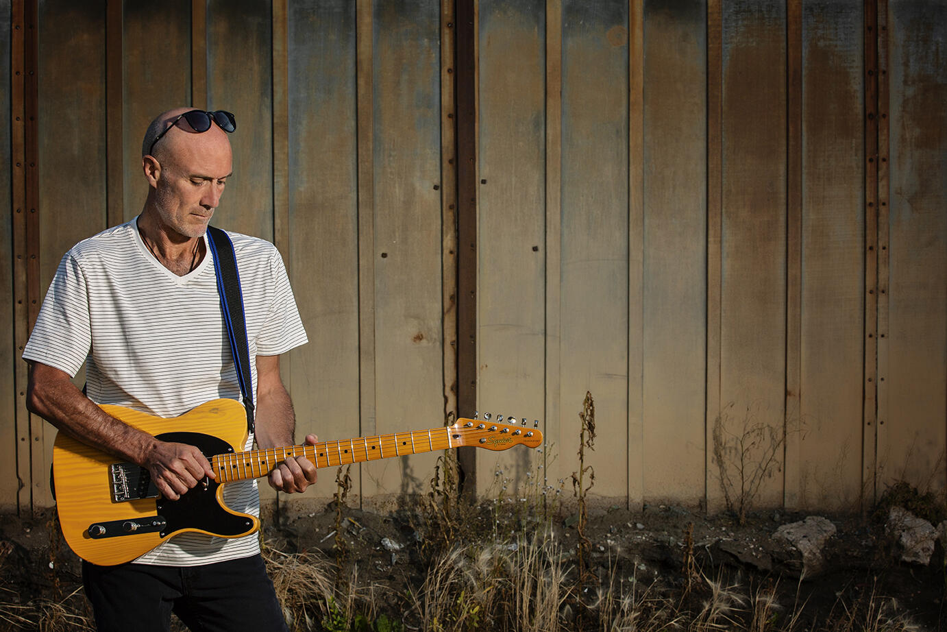 https://cdn.indiemusicreviews.net/images/creating-a-legacy-in-hip-hop-and-pop-one-hit-song-at-a-time-kevin-cholerton-makes-audiences-groove-to-blend-of-pop-and-country-funk-in-latest-album-holding-up-the-rain.jpg