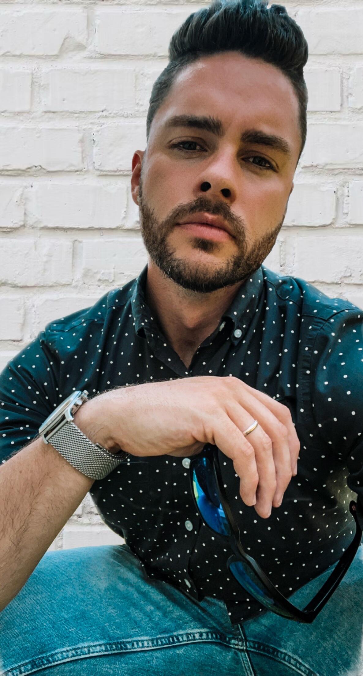 https://cdn.indiemusicreviews.net/images/creating-captivating-and-contagious-beats-emerging-pop-singer-and-songwriter-jish-astonishes-in-latest-release.jpg