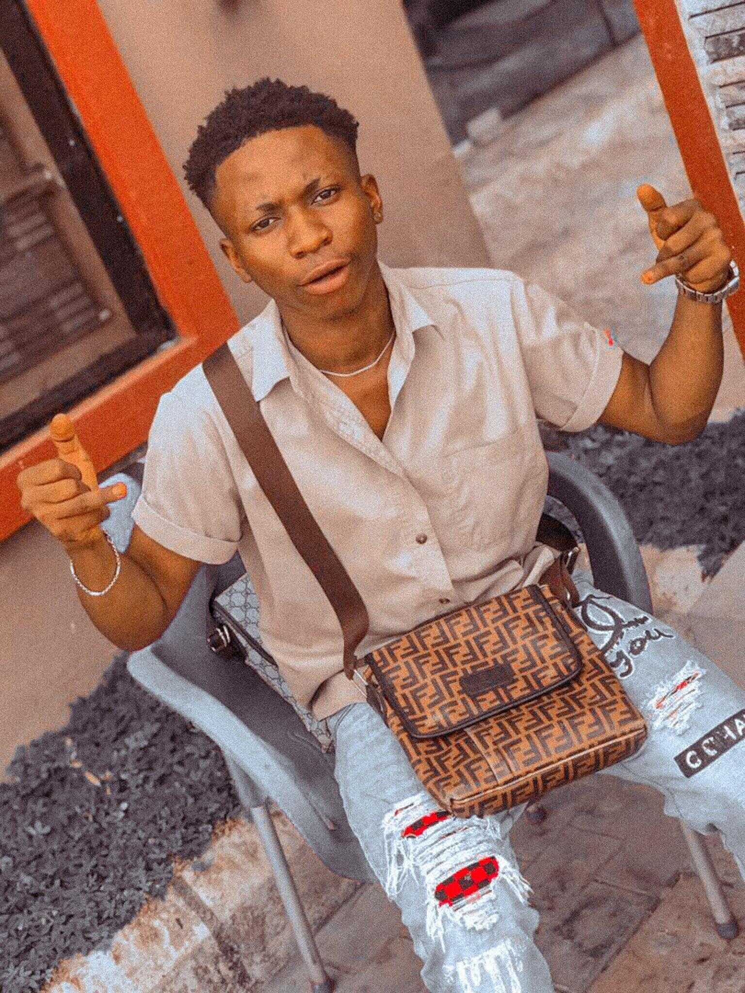 https://cdn.indiemusicreviews.net/images/destiny-strikes-afroswing-artist-g-winny.jpg