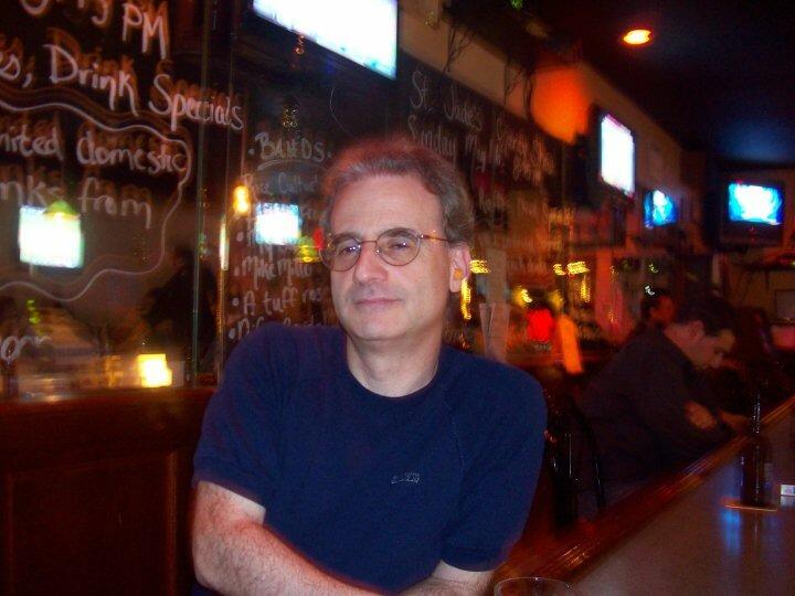 https://cdn.indiemusicreviews.net/images/discover-the-retro-rock-magic-of-steven-gravino-singer-songwriter-with-42-original-tracks-and-a-vintage-sound.jpg
