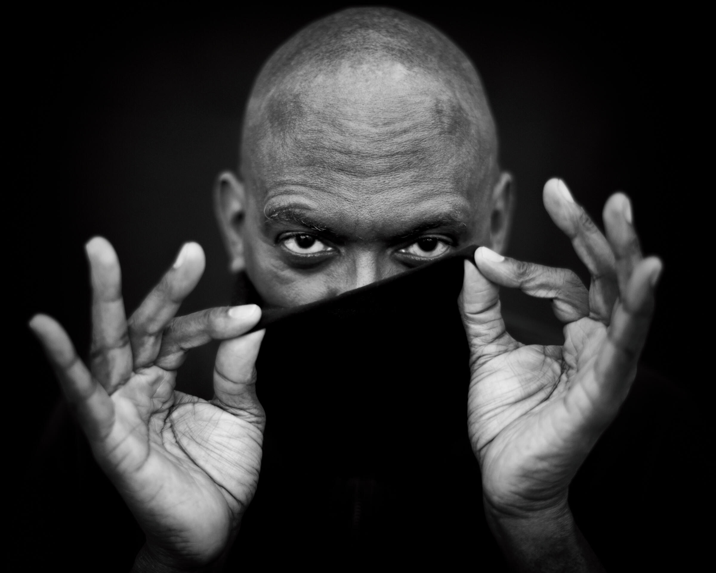 https://cdn.indiemusicreviews.net/images/enrapturing-listeners-with-refreshing-pyrotechnic-pop-rhythms-eclectic-artist-gussie-miller-amazes-with-new-single-hold-on.jpg