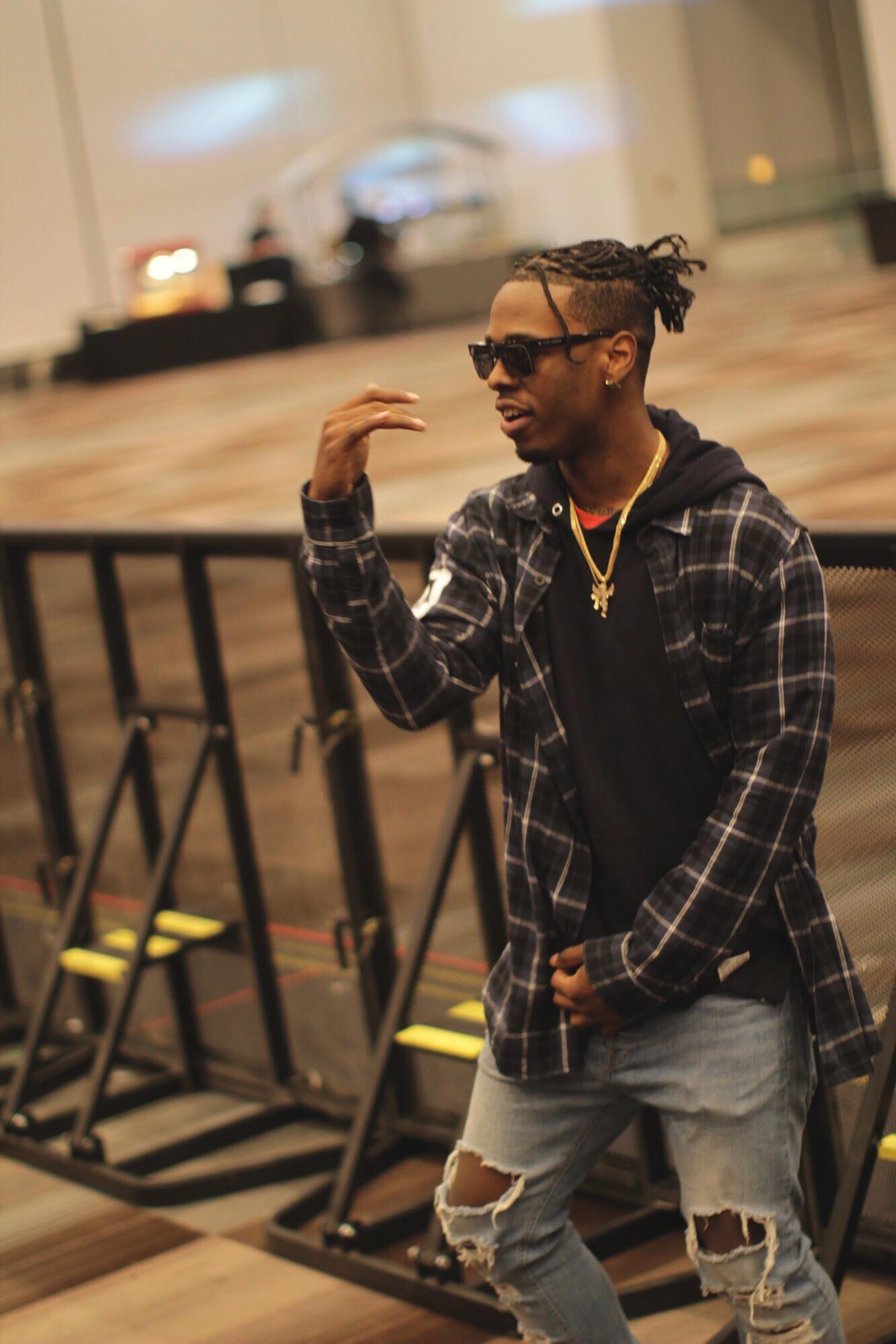 https://cdn.indiemusicreviews.net/images/enriching-hip-hop-and-rb-with-a-unique-and-dynamic-spirit-rising-artist-mahadhi-walker-set-to-soar.jpg
