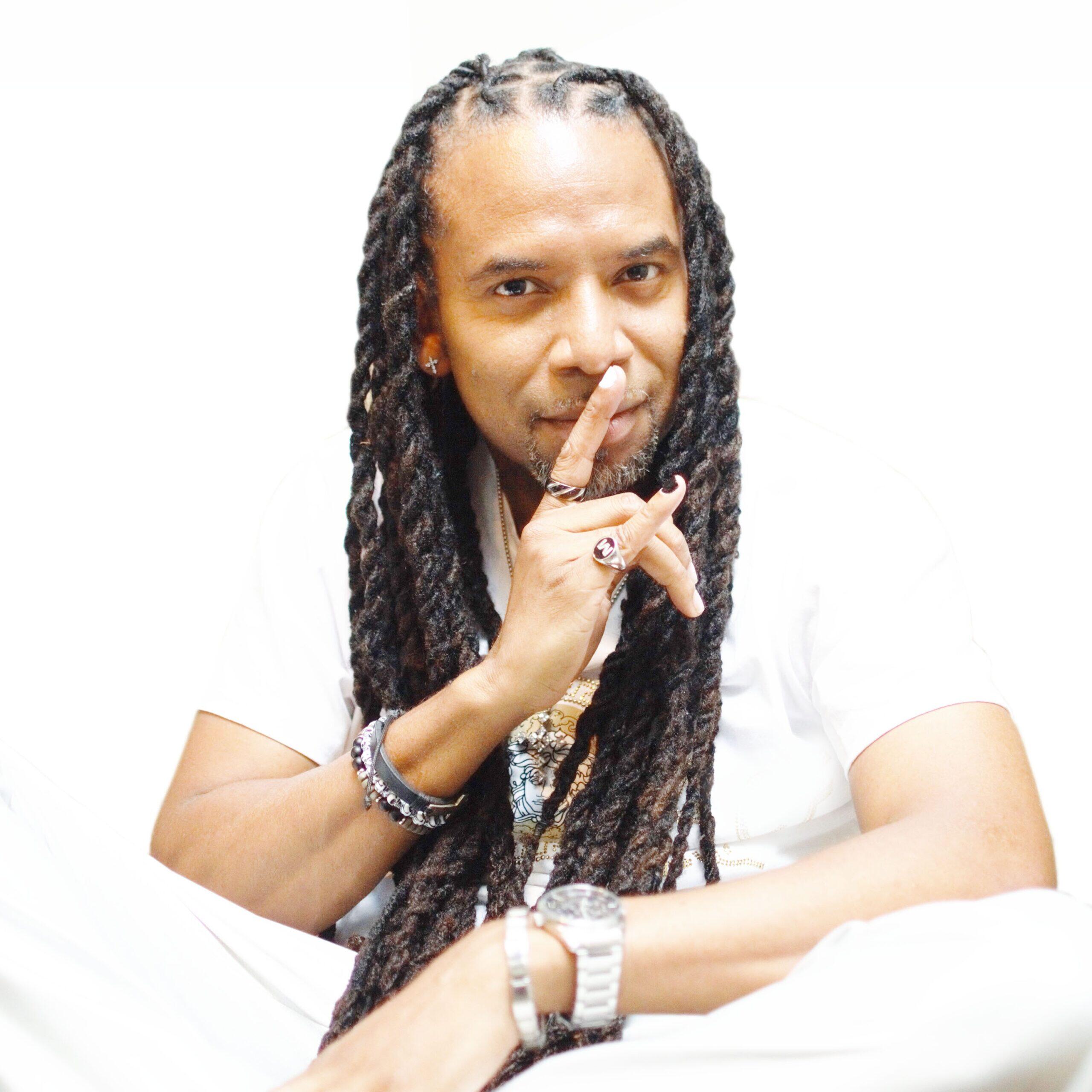 https://cdn.indiemusicreviews.net/images/enthusing-soul-searching-in-the-pursuit-of-salvation-marisko-inspires-a-moving-perspective-with-new-gospel-reggae-album.jpg