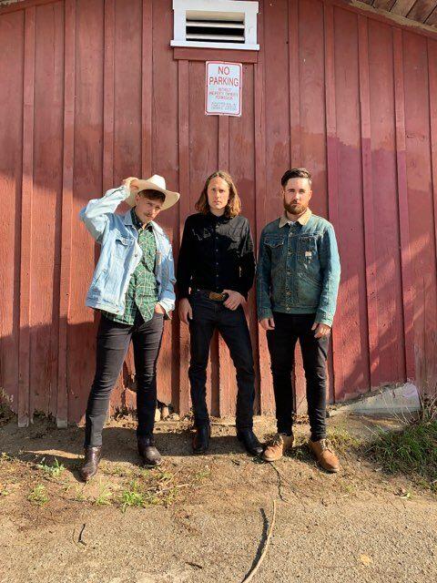 https://cdn.indiemusicreviews.net/images/exclusive-interview-with-water-tower.jpg