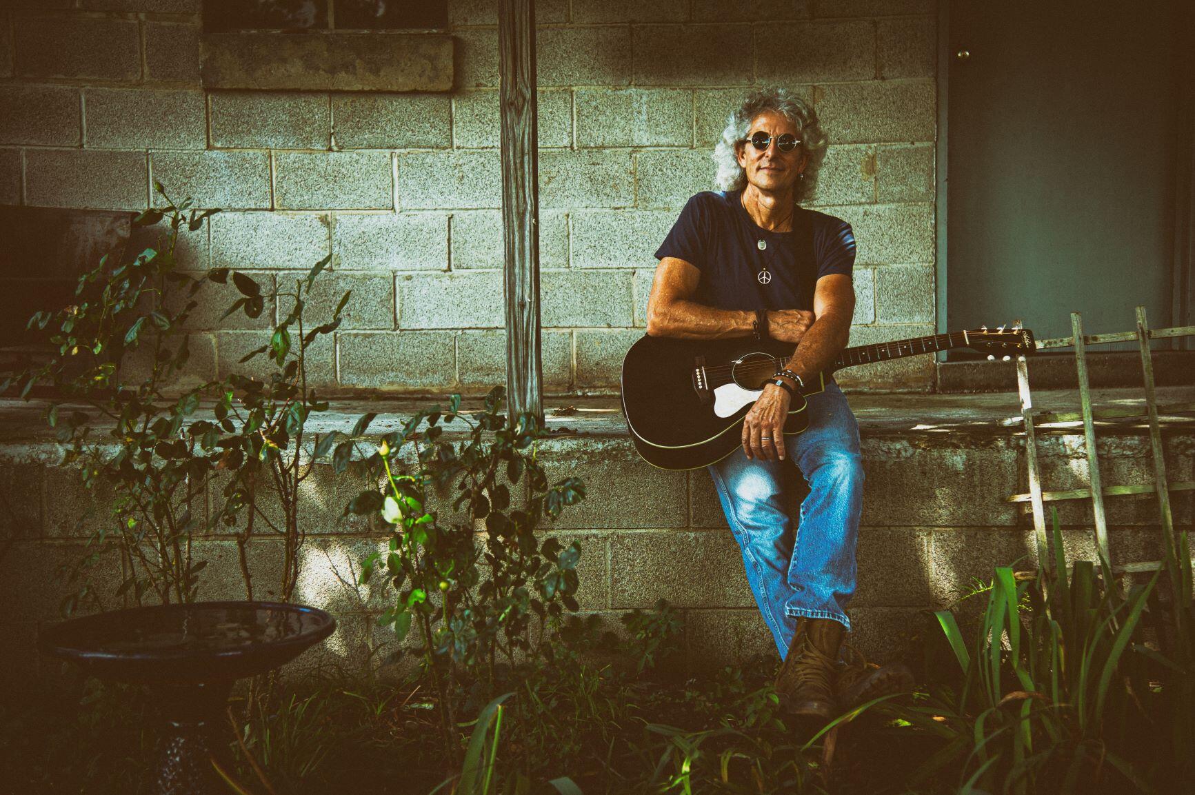 https://cdn.indiemusicreviews.net/images/expressing-authenticity-and-originality-through-rock-ballad.jpg