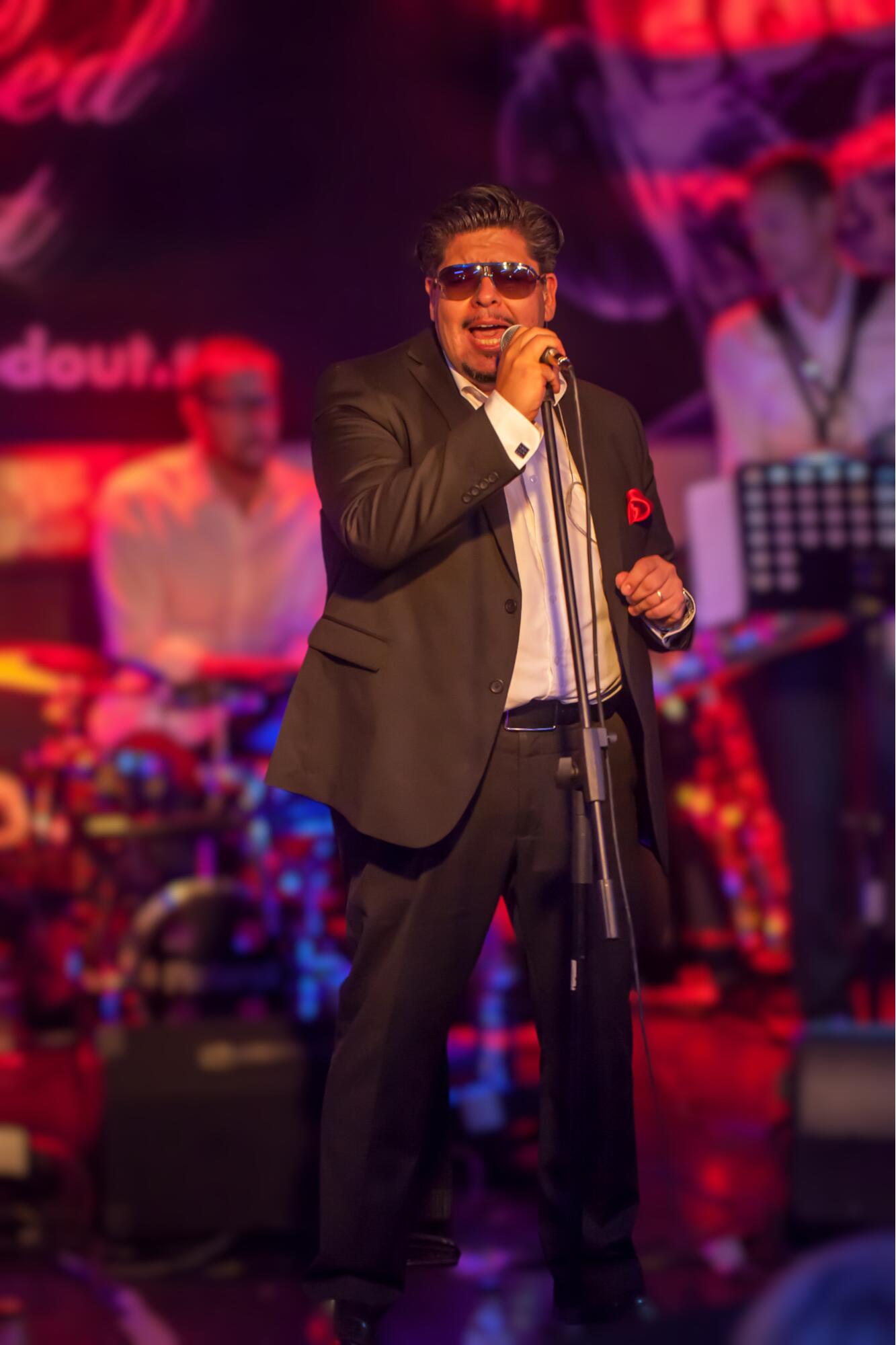 Firing Up the Groove with Funkalicious R&B, Electric Retro, and Soul- Vince & The Fly Bunch Unveil First Single Firing Up the Groove with Funkalicious R&B, Electric Retro, and Soul- Vince & The Fly Bunch Unveil First Single