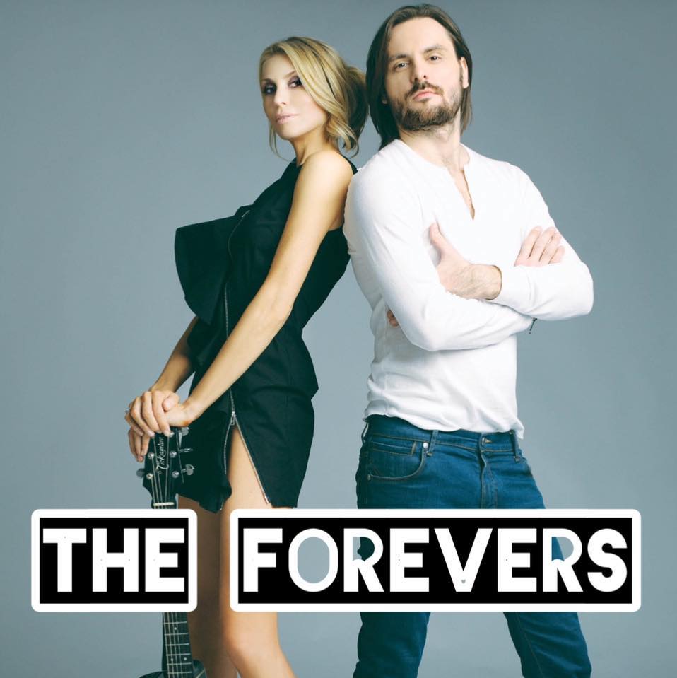 https://cdn.indiemusicreviews.net/images/frederique-and-rockets-fly-by-the-forevres.jpg