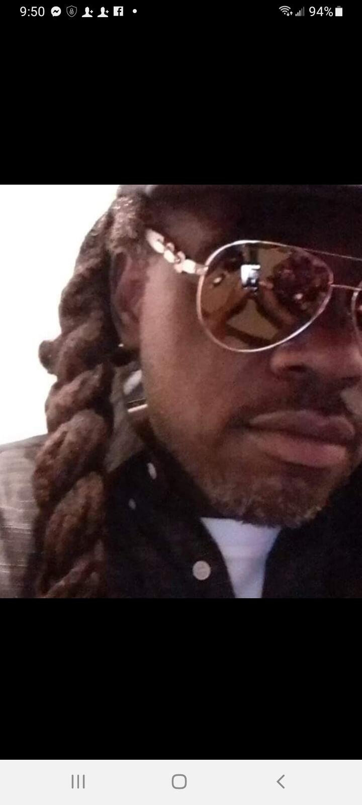 https://cdn.indiemusicreviews.net/images/g-squab.jpg