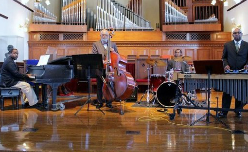 https://cdn.indiemusicreviews.net/images/get-in-tune-with-dr-sean-daniels-and-dsd-jazz-quartet.png