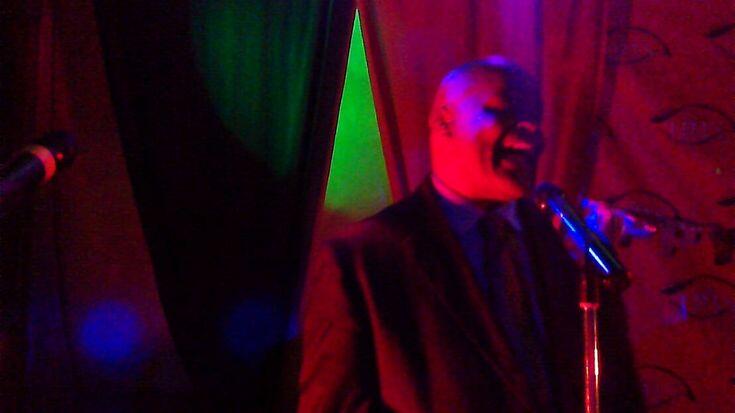 https://cdn.indiemusicreviews.net/images/gmackbey-love-songs-and-rb-old-school-style.jpg