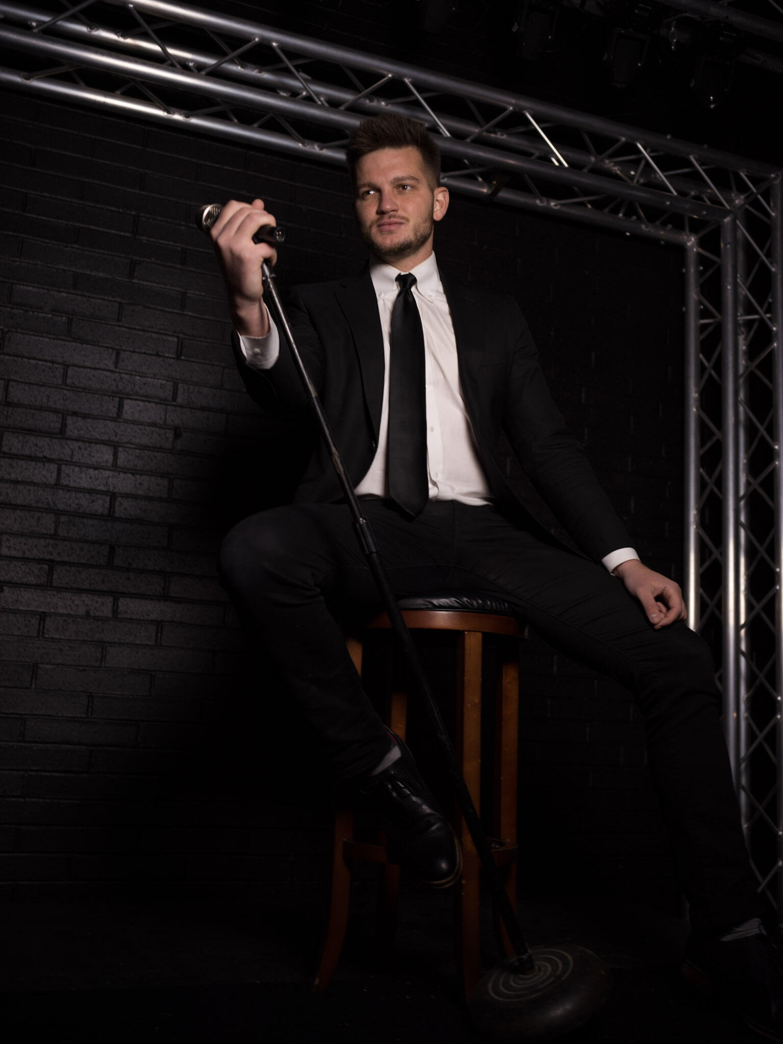 https://cdn.indiemusicreviews.net/images/hayden-grove-aims-to-ensure-fans-are-feeling-good-with-new-album.jpg