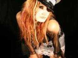 https://cdn.indiemusicreviews.net/images/holly-lowery-brings-out-the-dark-side.jpg