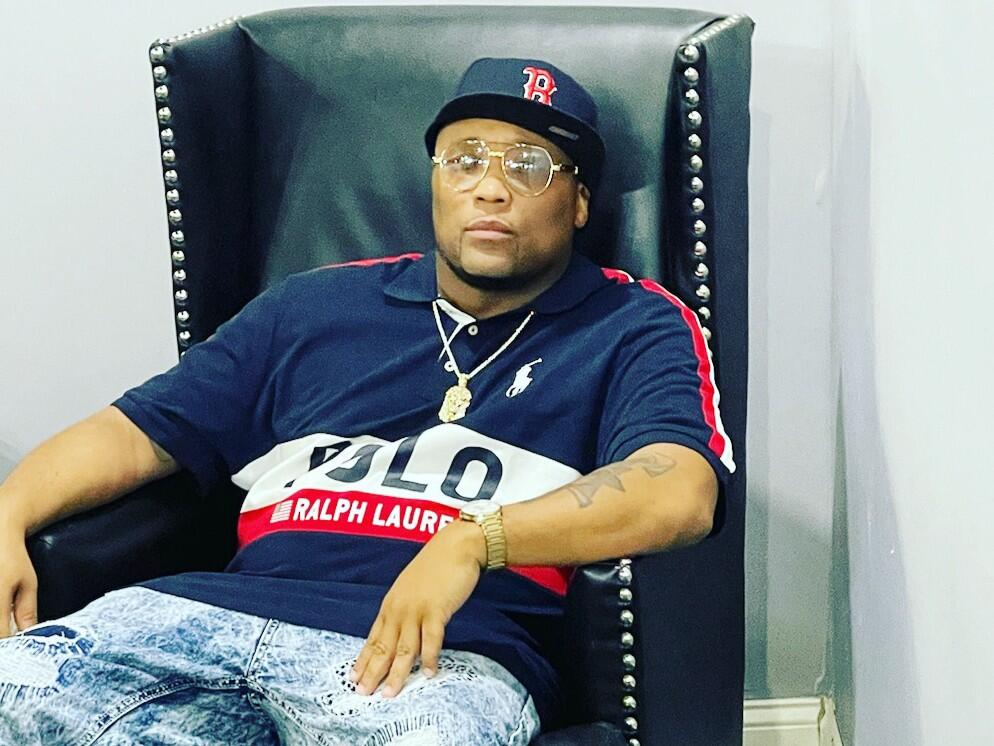 https://cdn.indiemusicreviews.net/images/immersing-listeners-into-a-world-of-riveting-and-authentic-trap-music-rising-artist-mrlivingreality-set-to-create-mind-bending-and-dynamic-new-fusions.jpg