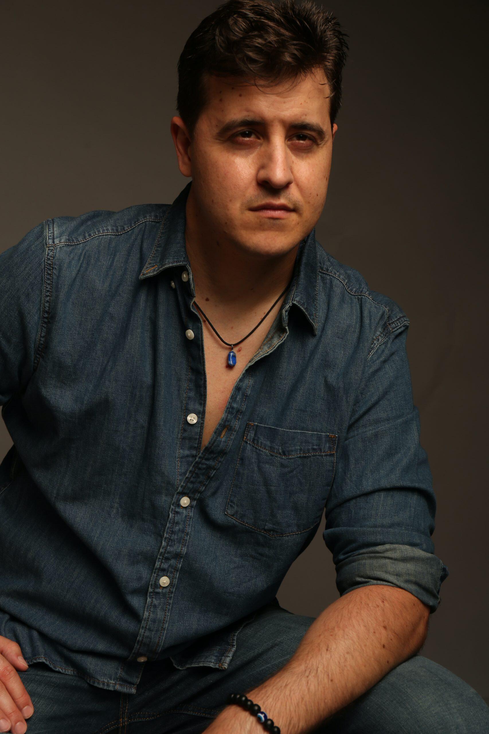 https://cdn.indiemusicreviews.net/images/introducing-award-winning-artist-scott-rocco-from-los-angeles-california.jpg