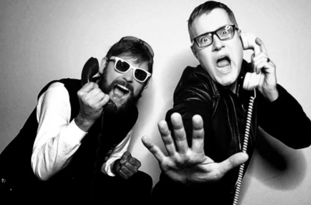 https://cdn.indiemusicreviews.net/images/introducing-you-to-the-divys.jpg