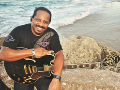 https://cdn.indiemusicreviews.net/images/jazz-it-up-with-mikael.jpg