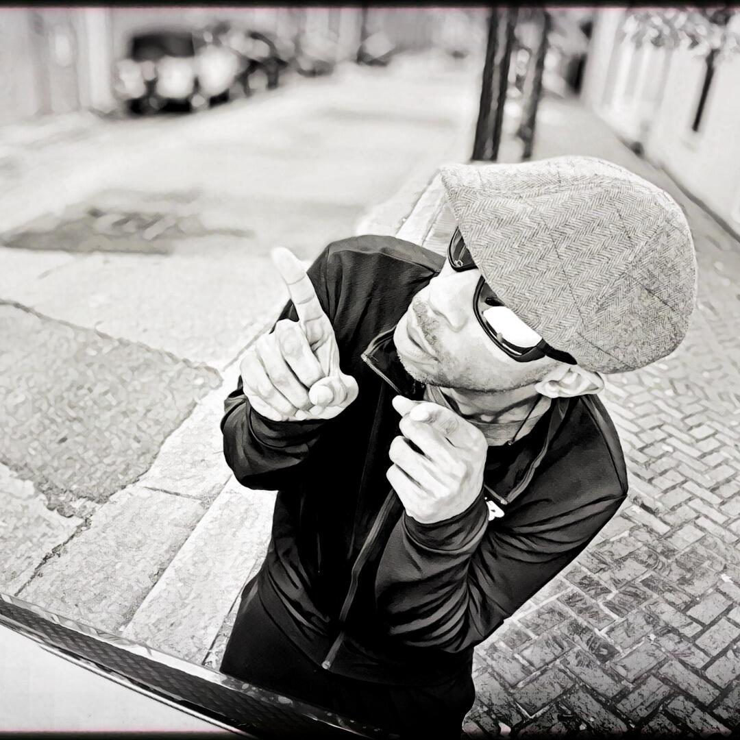 https://cdn.indiemusicreviews.net/images/jazzy-blues-and-funky-rhythms-with-a-rich-soundscape-introducing-the-future-prodigy-brandon-allen-allen-b.jpg