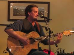 https://cdn.indiemusicreviews.net/images/jeff-hayford-sings-realness.jpg