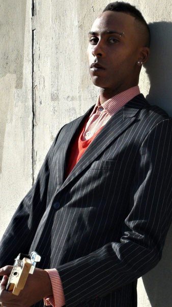 https://cdn.indiemusicreviews.net/images/john-michael-is-modern-and-smooth.jpg