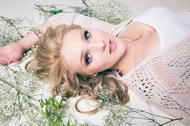 https://cdn.indiemusicreviews.net/images/kaylee-keller-song-like-that-single.png