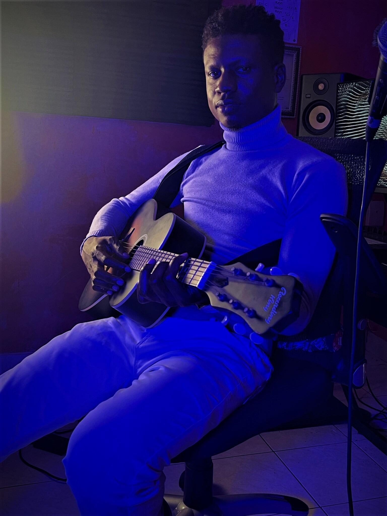 https://cdn.indiemusicreviews.net/images/king-kevaun-redefining-reggae-and-afrobeat-with-conscious-and-soulful-sounds.jpg