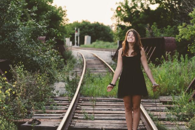 https://cdn.indiemusicreviews.net/images/leah-capelle.jpg