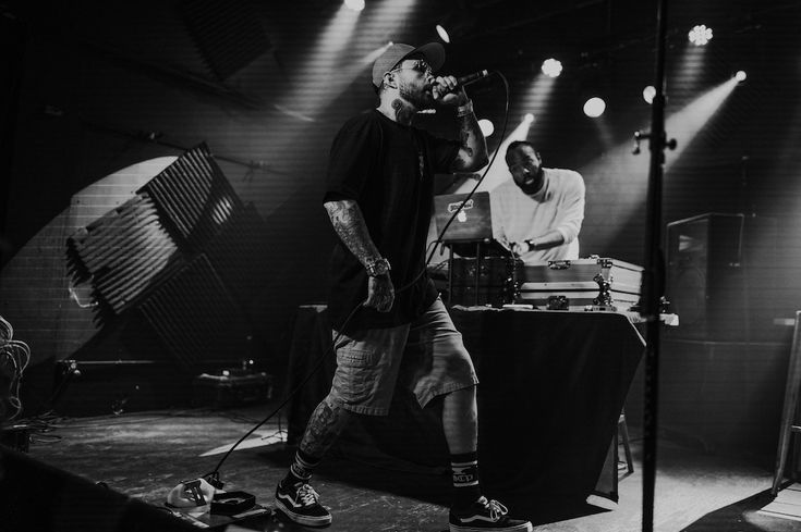 https://cdn.indiemusicreviews.net/images/lofi-jazzhop-artist-that-brings-you-that-nostalgic-feeling-with-a-new-school-vibe.jpg