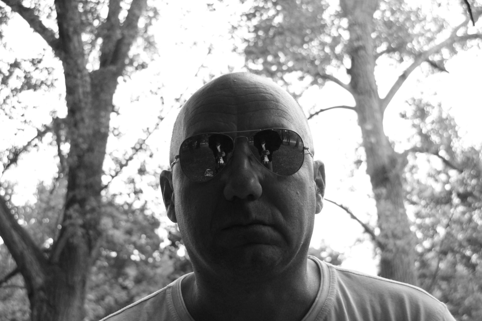https://cdn.indiemusicreviews.net/images/meet-rob-w-merging-electric-pop-with-storytelling-from-vienna.jpg