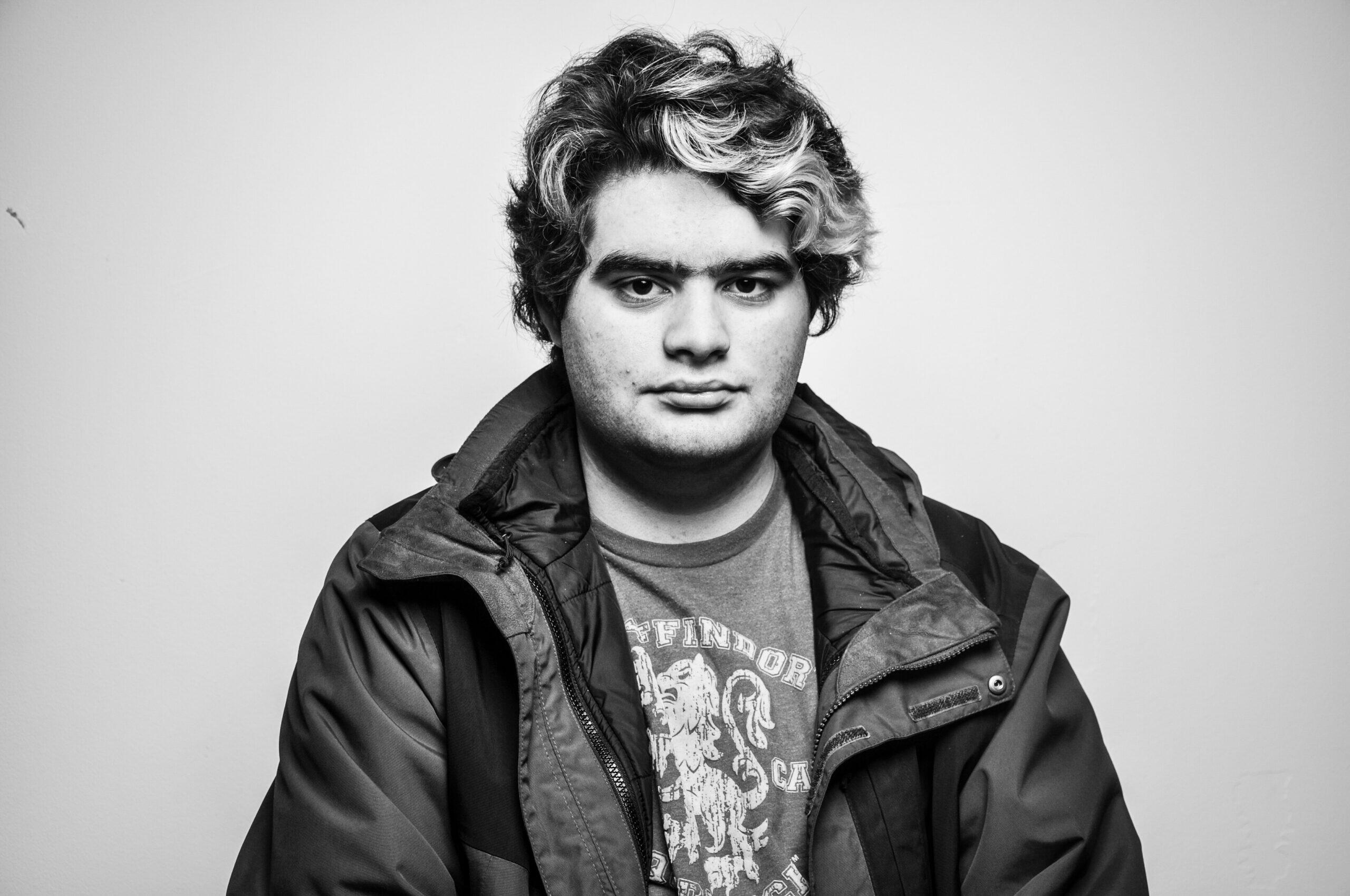 https://cdn.indiemusicreviews.net/images/neuralmaker-an-autistic-motion-graphic-artist-becoming-an-electronica-music-producer.jpg