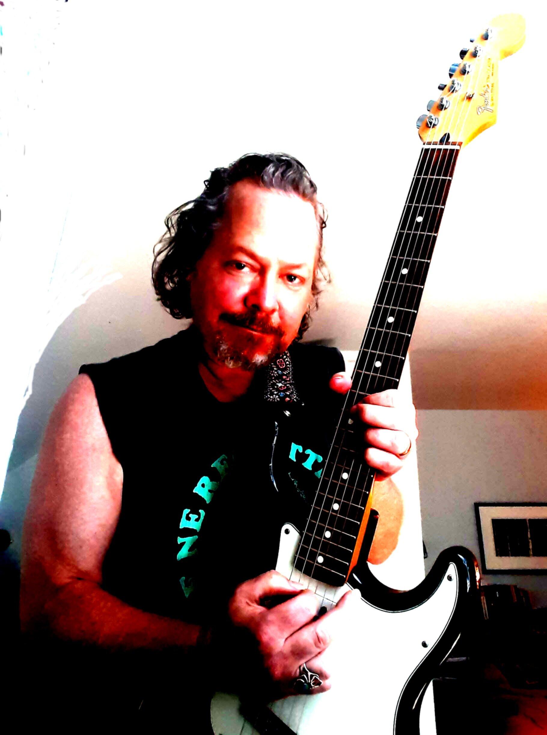 https://cdn.indiemusicreviews.net/images/paul-vernet-is-a-rock-and-roll-ghost-hunter.jpg