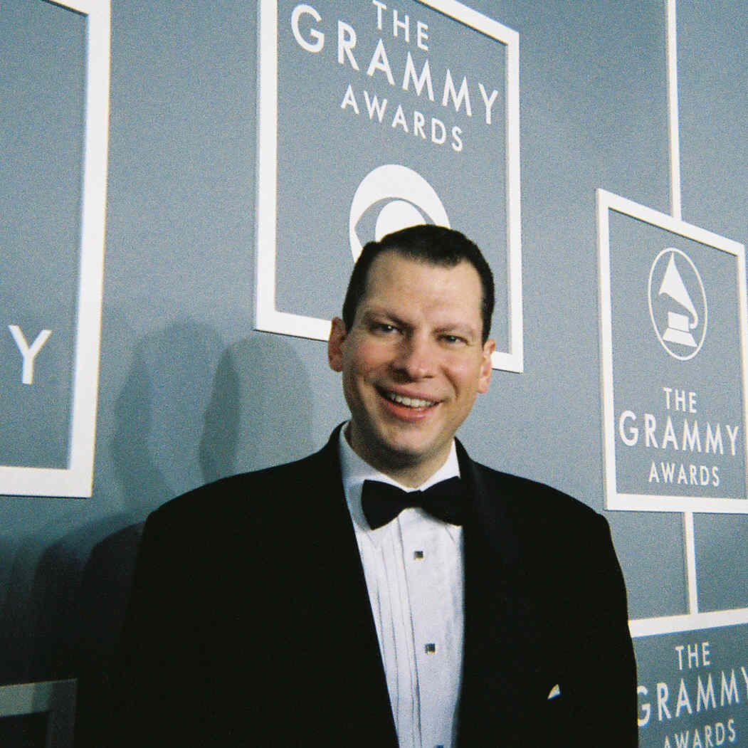 https://cdn.indiemusicreviews.net/images/peter-oprisko-sings-the-classics.jpg