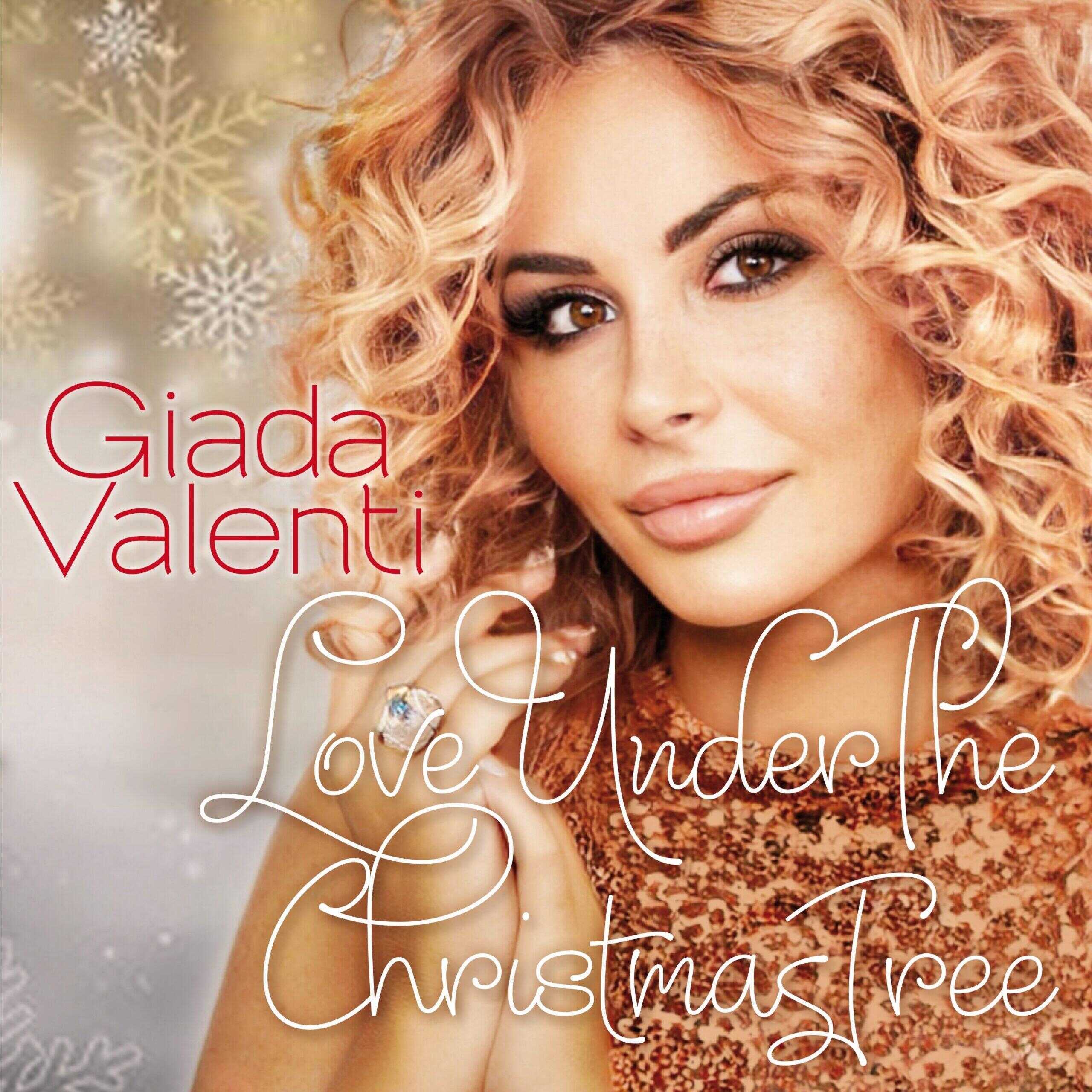 https://cdn.indiemusicreviews.net/images/presenting-love-under-the-christmas-tree-giada-valentis-soulful-and-mesmerizing-new-record-brings-the-season-alive.jpg