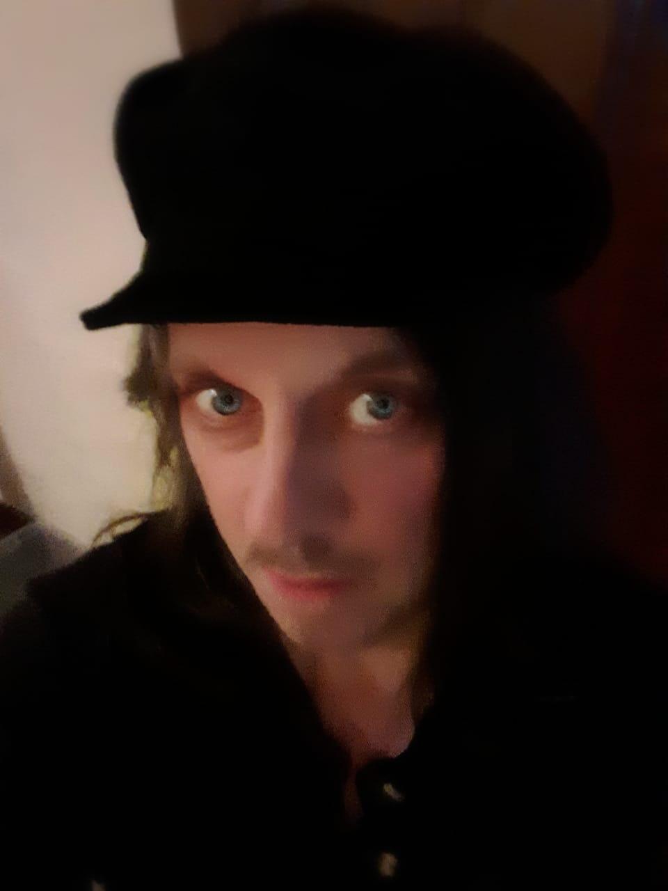 https://cdn.indiemusicreviews.net/images/presenting-the-new-single-by-victor-janflone-color-of-love.jpg