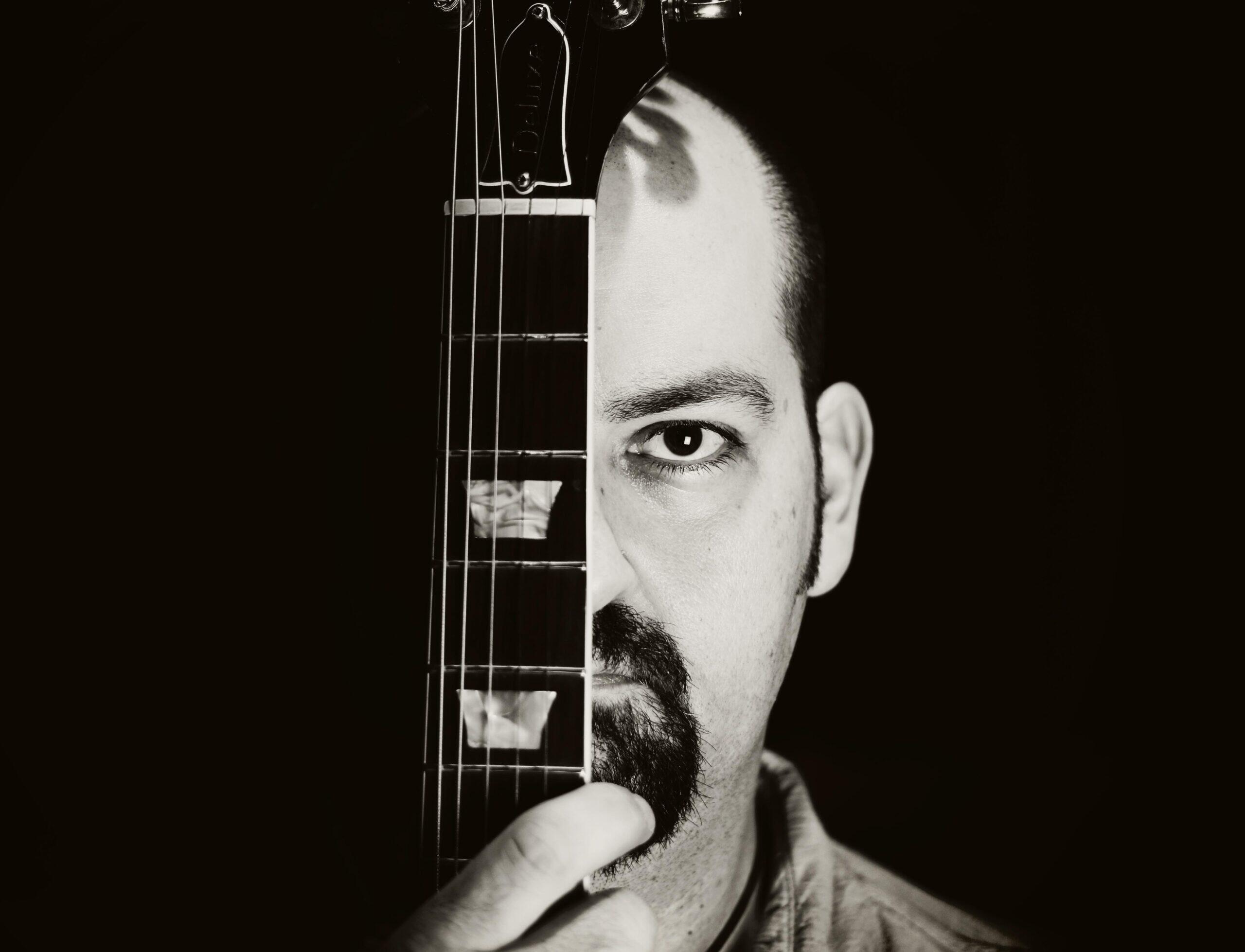 https://cdn.indiemusicreviews.net/images/redefining-the-essence-of-rock-music-aquadog-breaks-hiatus-with-dazzling-new-performance.jpg