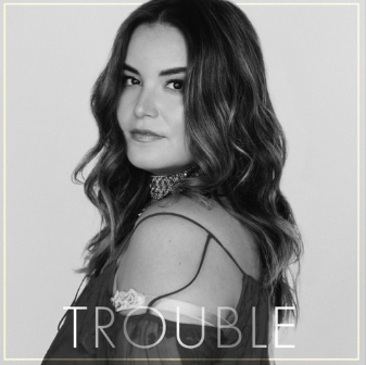 https://cdn.indiemusicreviews.net/images/reina-mora-trouble.png