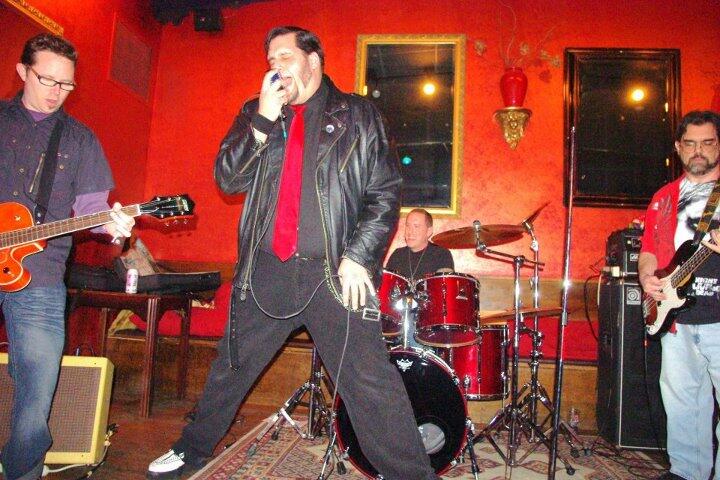 https://cdn.indiemusicreviews.net/images/reinventing-the-wheel-with-alternative-rock-rising-band-tony-jones-the-cretin-3-astound-in-latest-release.jpg