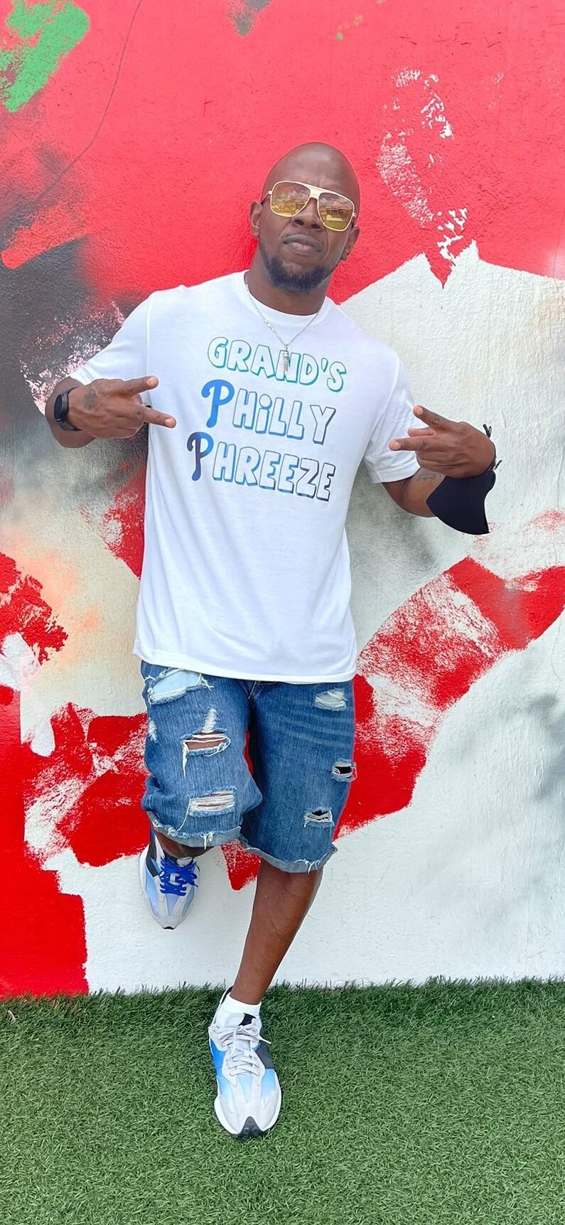 https://cdn.indiemusicreviews.net/images/reshaping-hip-hop-with-a-relatable-and-authentic-style-aantdoe-strikes-the-right-chords-with-strange-things-hbh-2.jpg