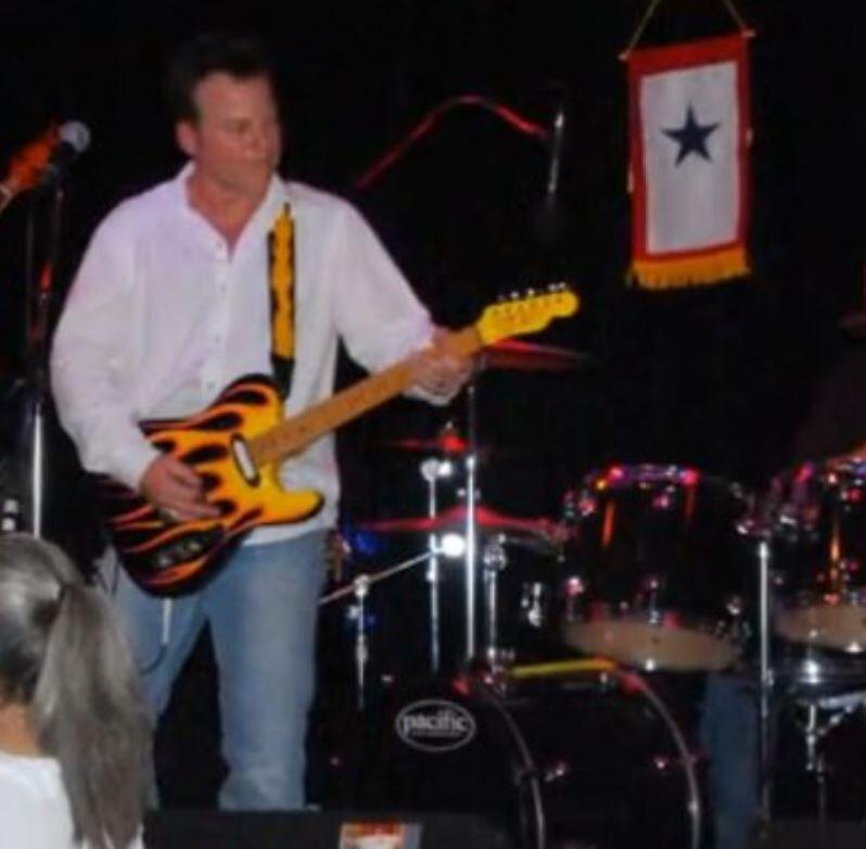 https://cdn.indiemusicreviews.net/images/riveting-jazz-and-acoustic-combos-emerging-sensation-woody-curtis-jr-all-set-to-soar.jpg